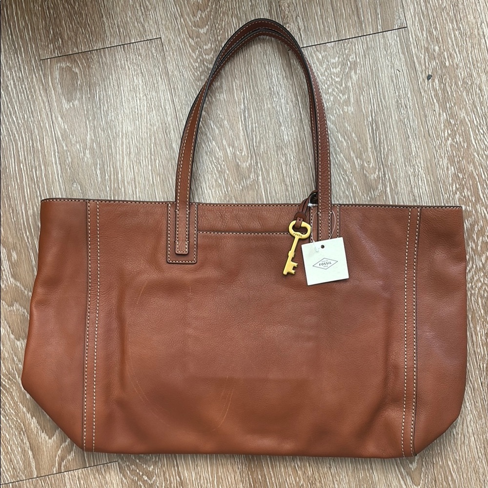 Fossil Emma large work tote/weekender bag, brown leather. New but with defects